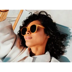 Lunettes de soleil Izipizi Sun #M Yellow Honey Soft Grey