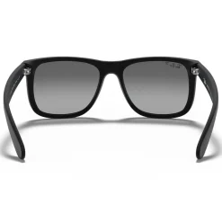 Lunettes de soleil Ray Ban RB4165 Justin Classic Matte Rubber Black Light Grey Gradient Polar