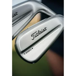 Serie de fers Titleist T250