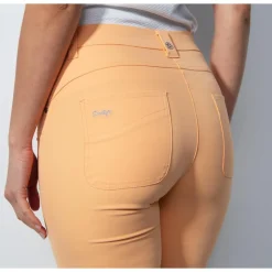 Short Daily Sports Lyric Short Kumquat